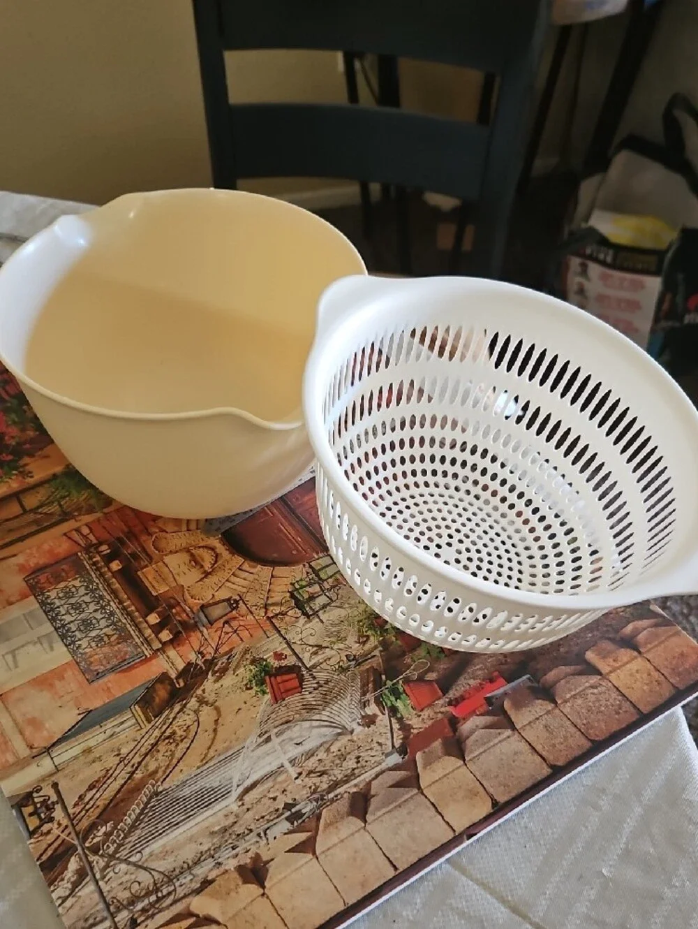 White Salad Spinner Colander Set - Multipurpose Kitchen Strainer